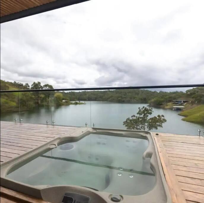Sky House Cabana Guatape La Pradera  Exteriér fotografie